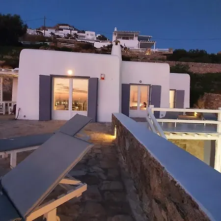 Crystal Light Pool Mykonos *